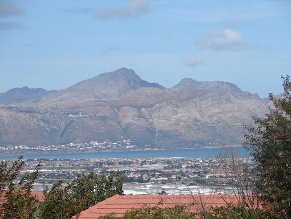 Majorca House Bed and Breakfast Somerset West Εξωτερικό φωτογραφία
