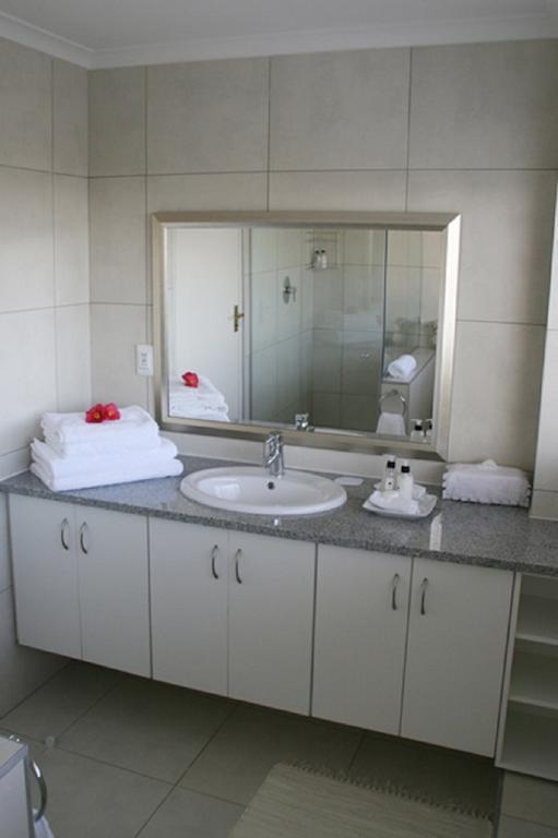 Majorca House Bed and Breakfast Somerset West Δωμάτιο φωτογραφία